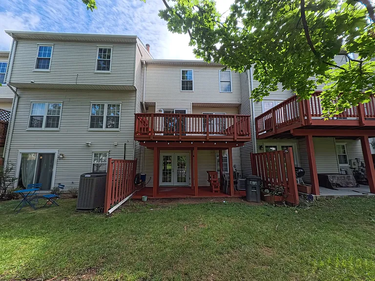 621 Ivy League Ln — Photo 42