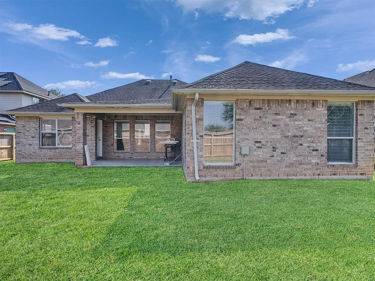 Building Photo - 2306 Diamond Springs Dr