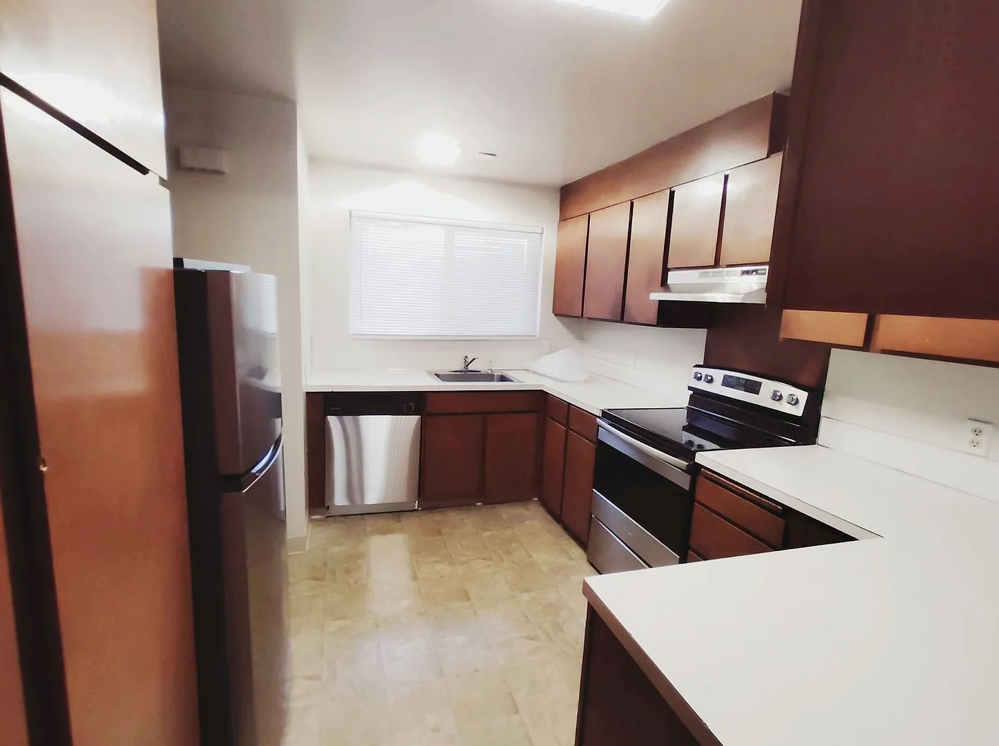 Holly Lane Apartments (HLA) — Photo 3