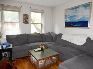 67 Phillips St APT 3, Boston, MA 02114