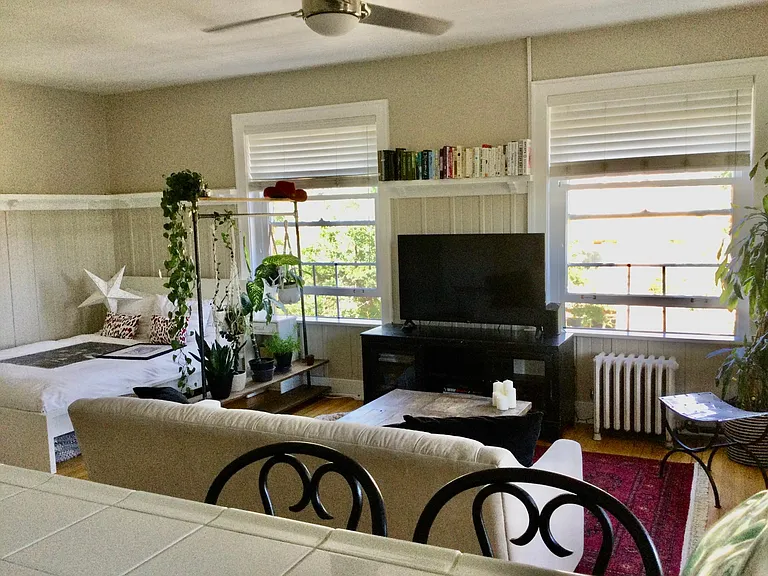 1376 N Pearl St #301 — Photo 11