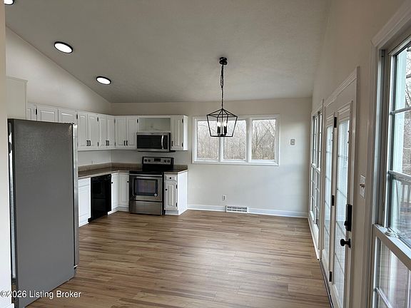 5th image of 200 Circle K Rd