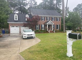 6108 Moncreiffe Rd, Fayetteville, NC 28311