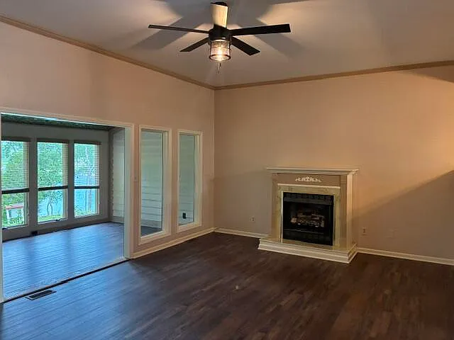 304 Persimmon Way — Photo 7