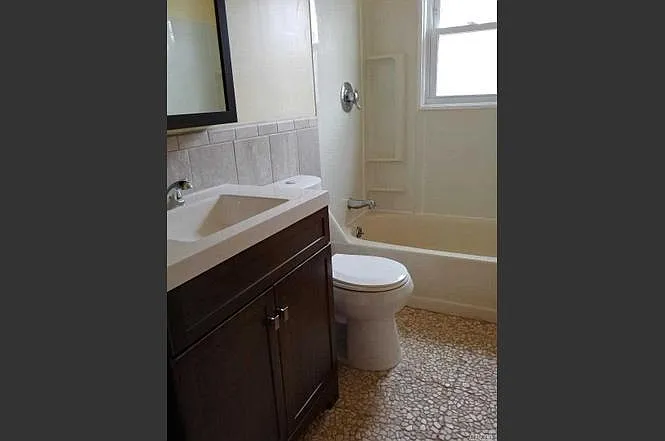 69 Rugby Dr — Photo 5