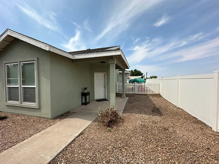 2901 Oakmont Ct — Photo 2