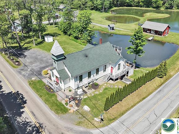 3rd image of 279 Greenview Dr