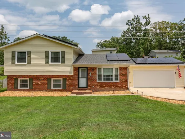 225 Morningside Dr, Fredericksburg, VA 22401
