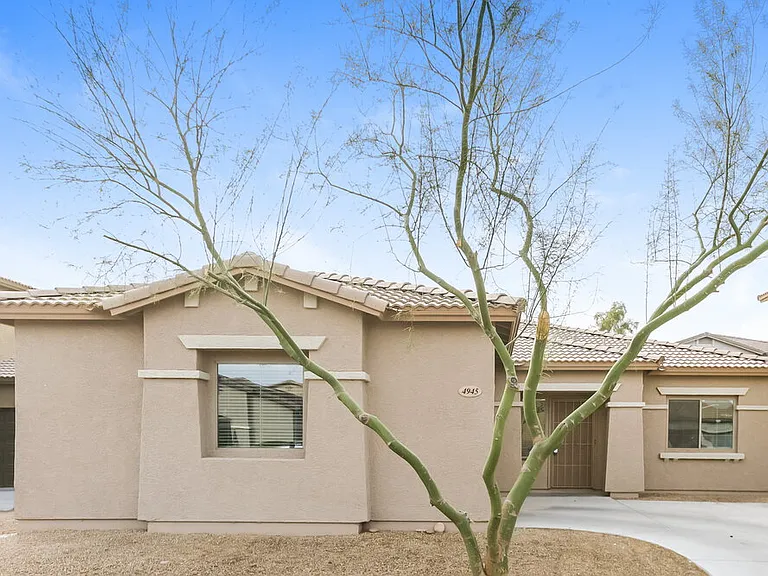 4945 W Fawn Dr — Photo 1