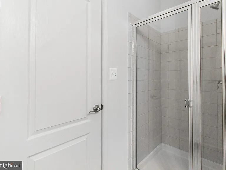 23045 Sweetspire Dr — Photo 26