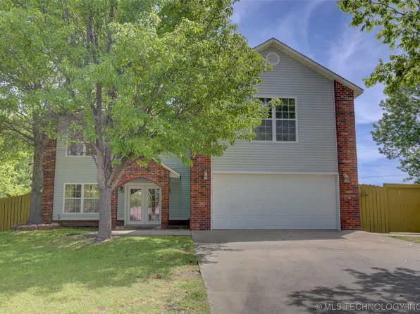 306 Mockingbird Ln, Wagoner, OK 74467