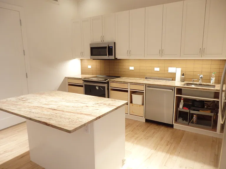 43 E 20th St #2 — Photo 6