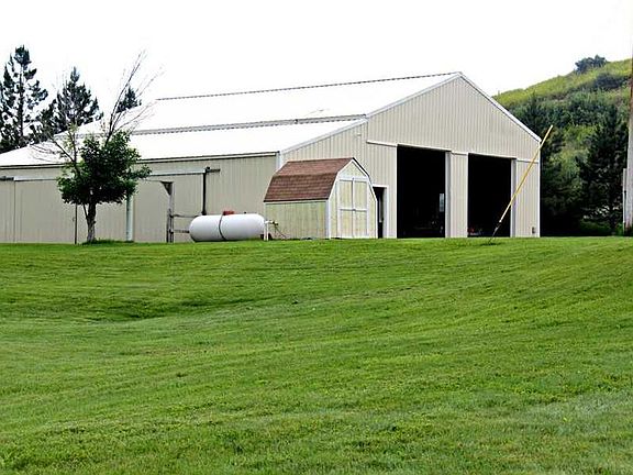3rd image of 195 Whitebird Creek Road