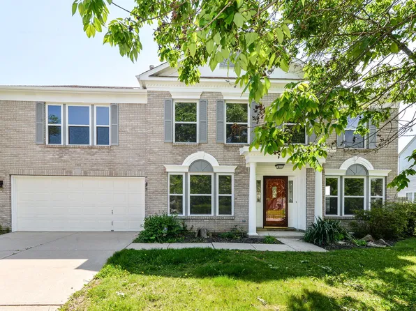 5903 N Attleburg Dr, McCordsville, IN 46055