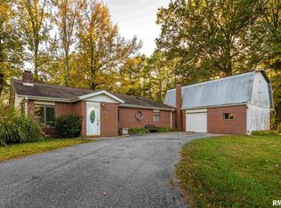 1640 N Reed Station Rd, Carbondale, IL 62901