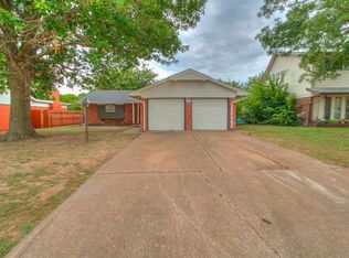 4740 Newport Dr, Del City, OK 73115