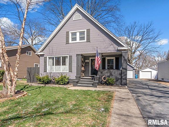 3rd image of 1425 W Edwards St