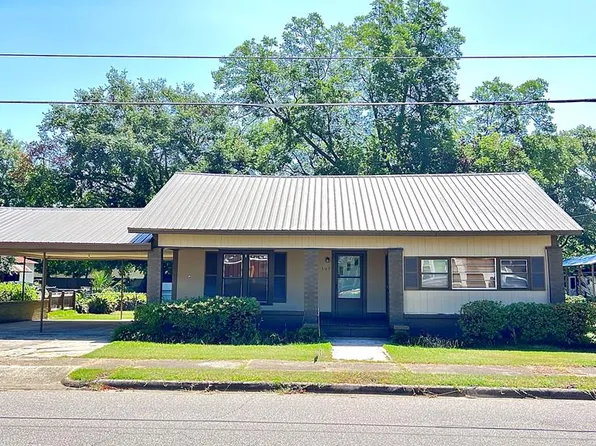 505 Cleveland St, Headland, AL 36345