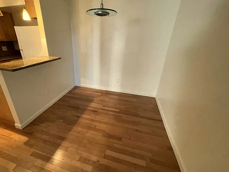 4410 N Longview Ave #119 — Photo 3