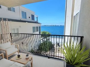 Azure Shore Apartments, San Diego, CA 92109