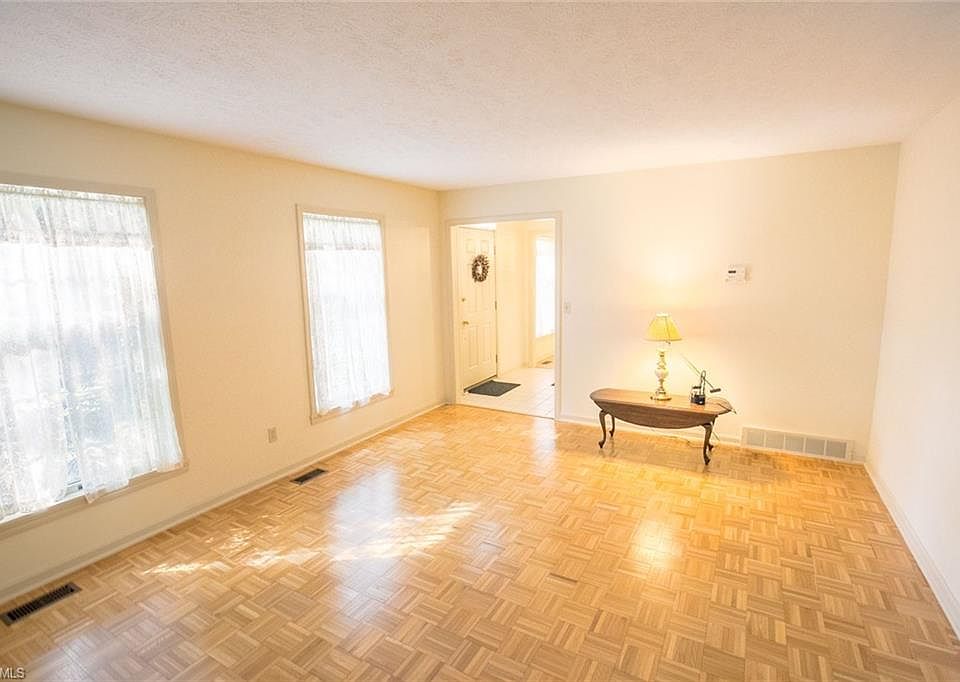 2535 Cana Cir, Hinckley, OH 44233 | Zillow