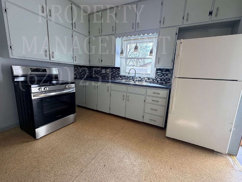 2nd image of 812 Siggins St
