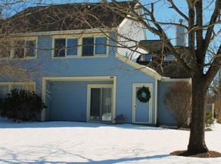 689 Nassau Dr, Springfield, MA 01129