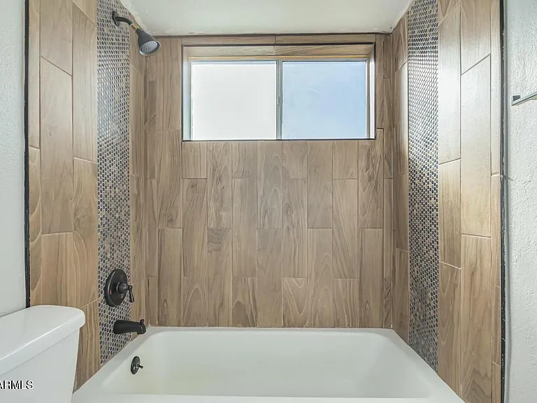 721 E Montebello Ave #108 — Photo 21
