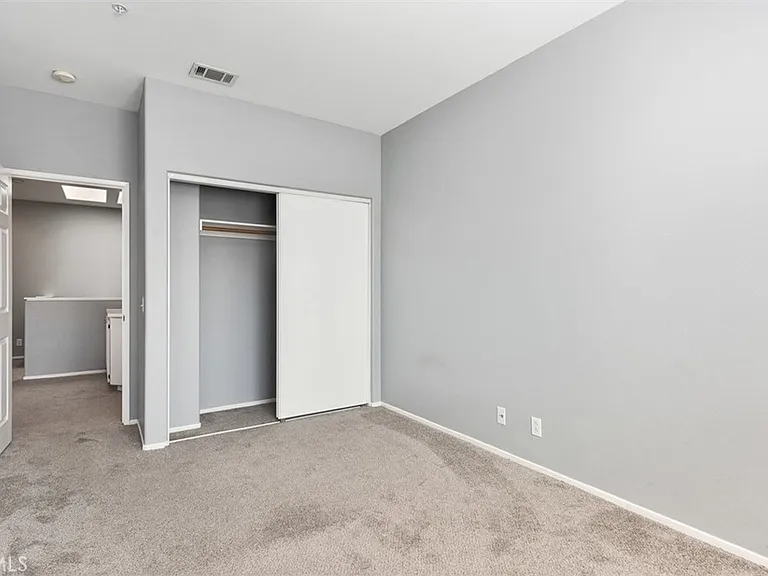437 N Castletown #C — Photo 27