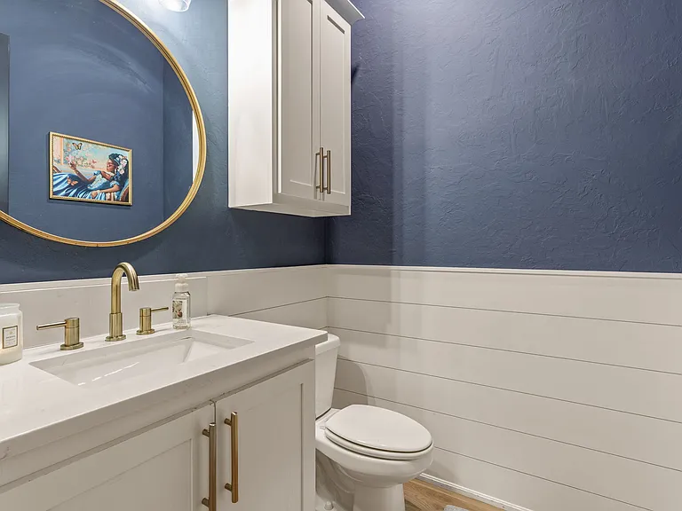Downstairs half bathroom
