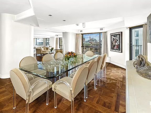 4th image of 1020 Park Ave #19AB