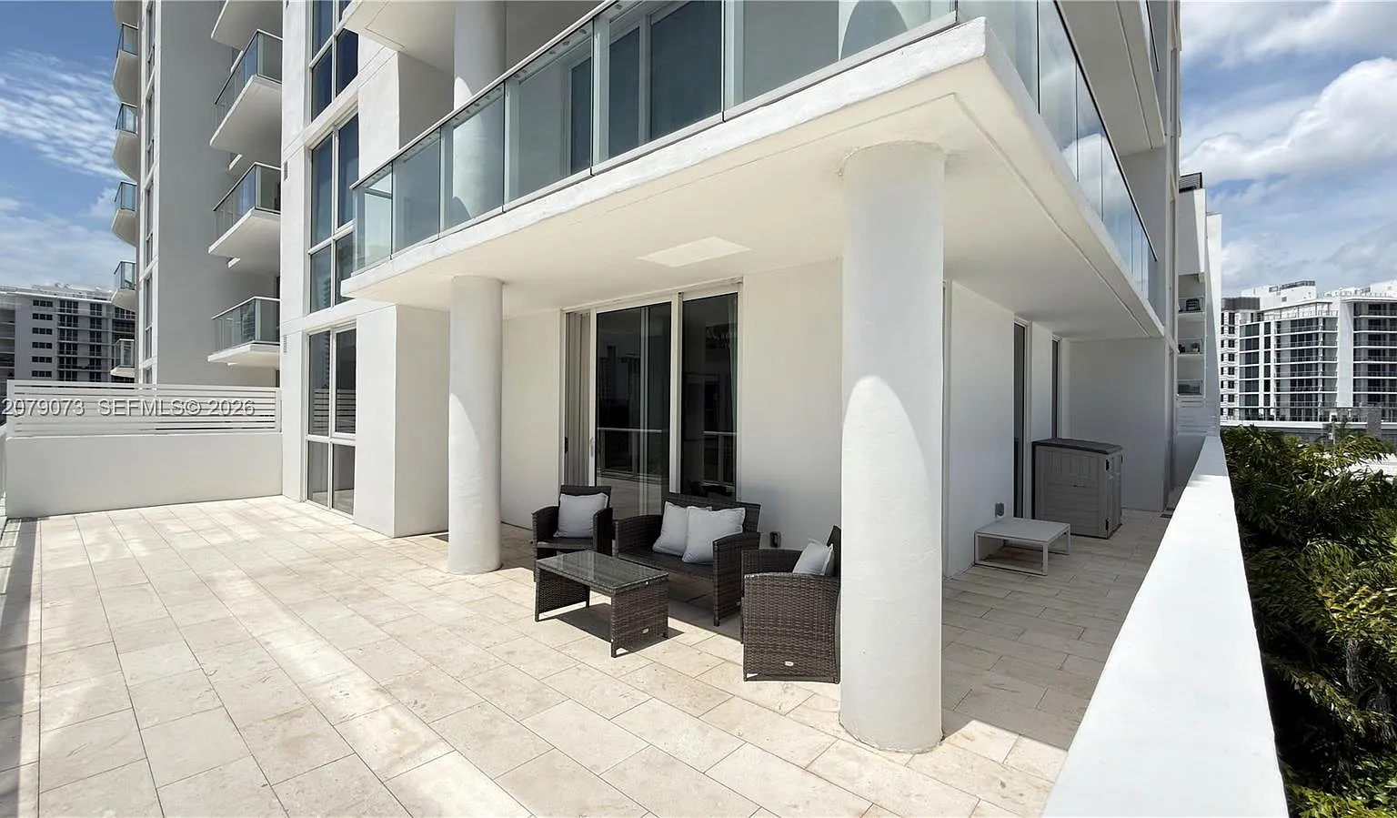 Tiffany House Condo — Photo 2