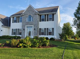 6421 Wembly Ln, Racine, WI 53406