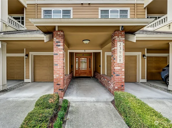 23908 NE 115th Lane #101, Redmond, WA 98053