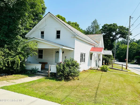 17 King Street, Warrensburg, NY 12885