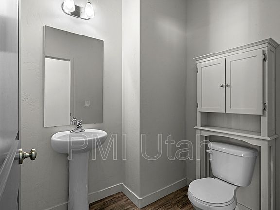 5th image of 906 W Lotus Brook Dr