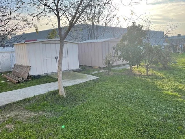 McCurdy Dr — Photo 17