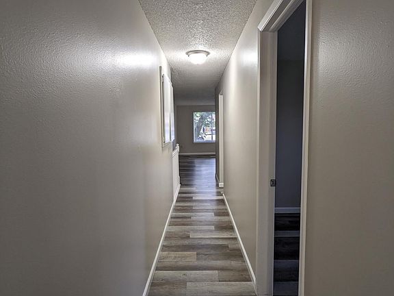 4th image of 1218 E Nora Ave