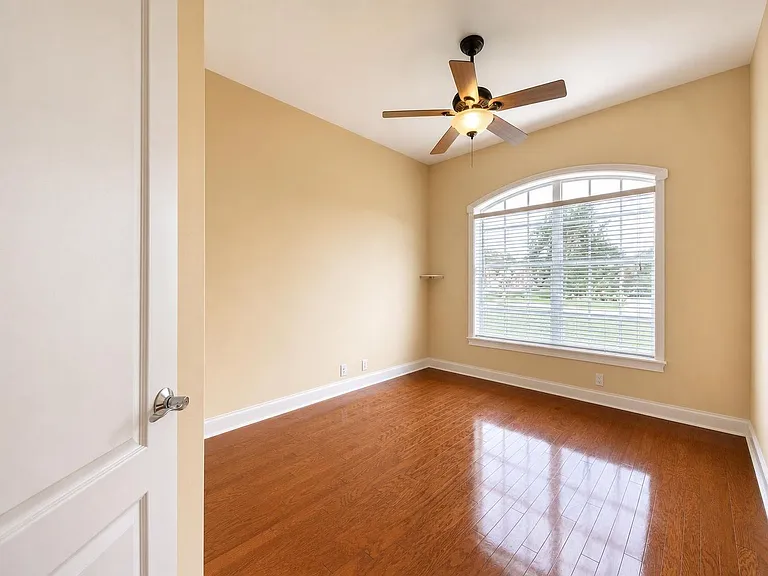 3628 Frentress Dr — Photo 18