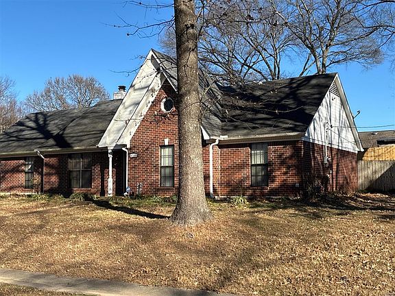 3rd image of 4316 Breeds Hill Dr