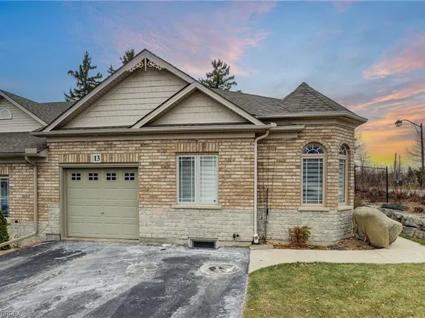 10 Cobblestone Dr #13, Brant, ON N3L 4G8