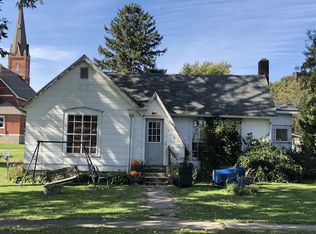 418 S Newton St, Goodland, IN