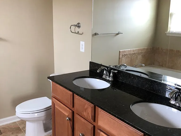 9539 Evergreen Cir — Photo 10