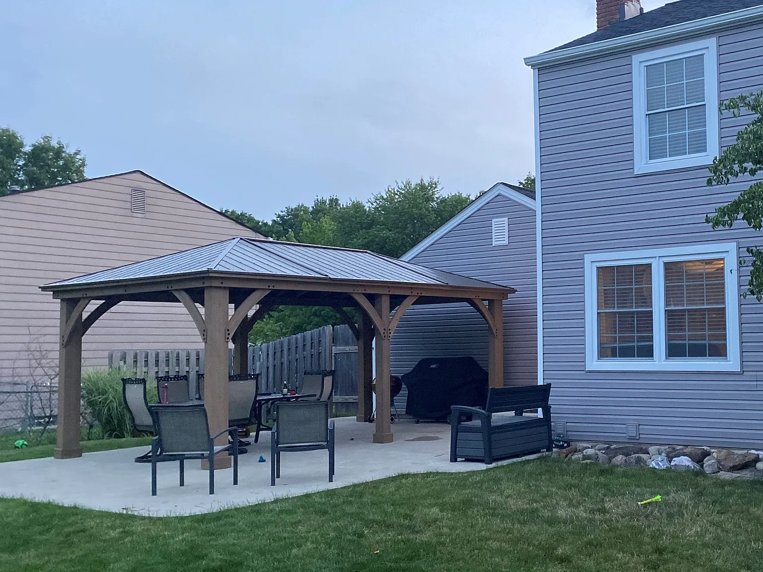 4 bed, $3,000 — Photo 2