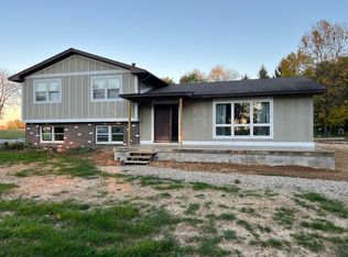 6590 Millersburg Rd, Gambier, OH 43022