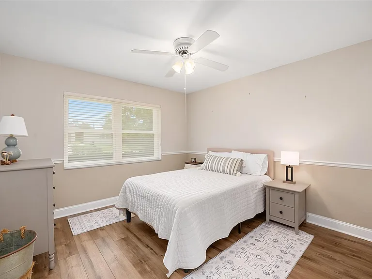 8140 NW 48th Ln — Photo 33