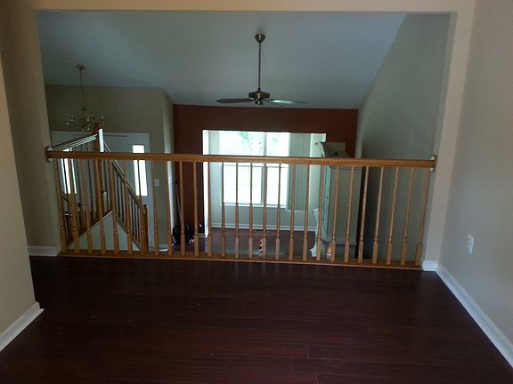 5th image of 621 Edmondson Ave