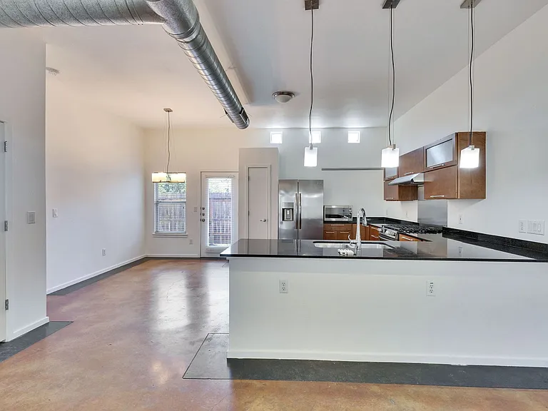 3808 Menchaca Rd — Photo 7