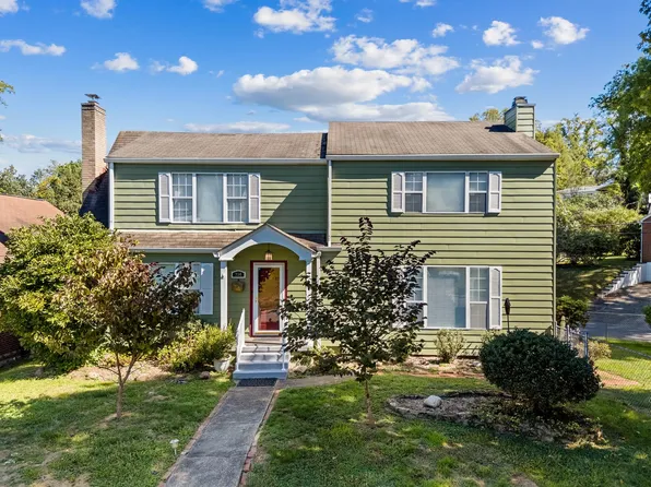 234 Green Oak Dr, Huntington, WV 25705