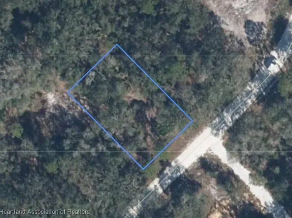 852 Violet Dr, Lake Placid, FL 33852